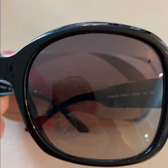 Burberry London studded black glasses - Picture 4 of 7